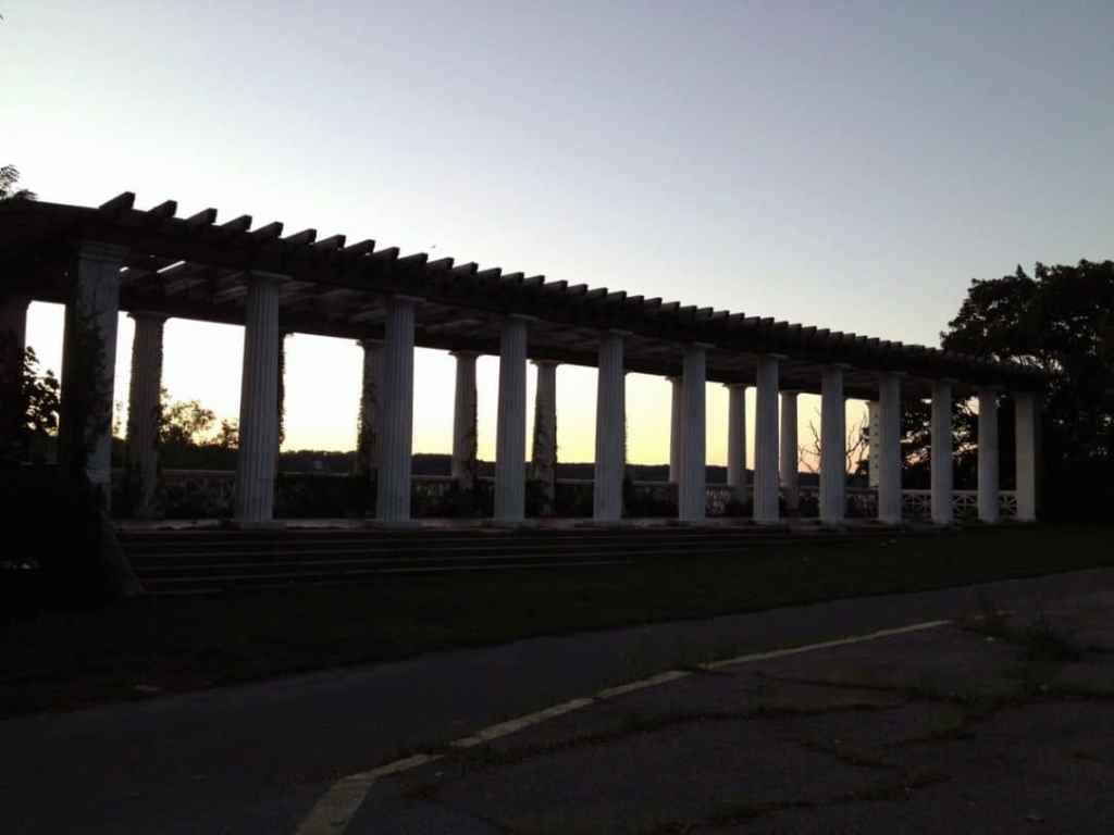 Inspiration Point on the Hudson River Greenway in Northwest Manhattan