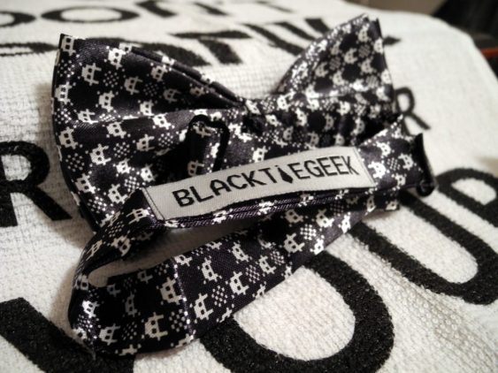 8 Bit Space Invaders Tie