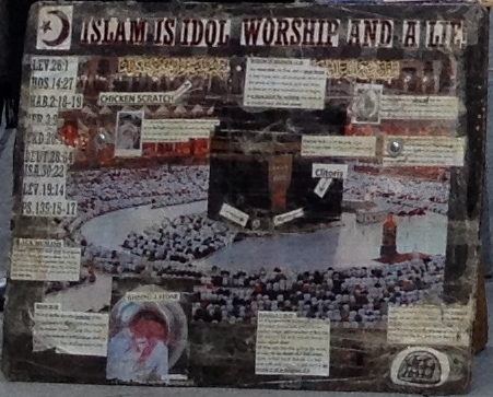 Islam Board Crop-Closeup