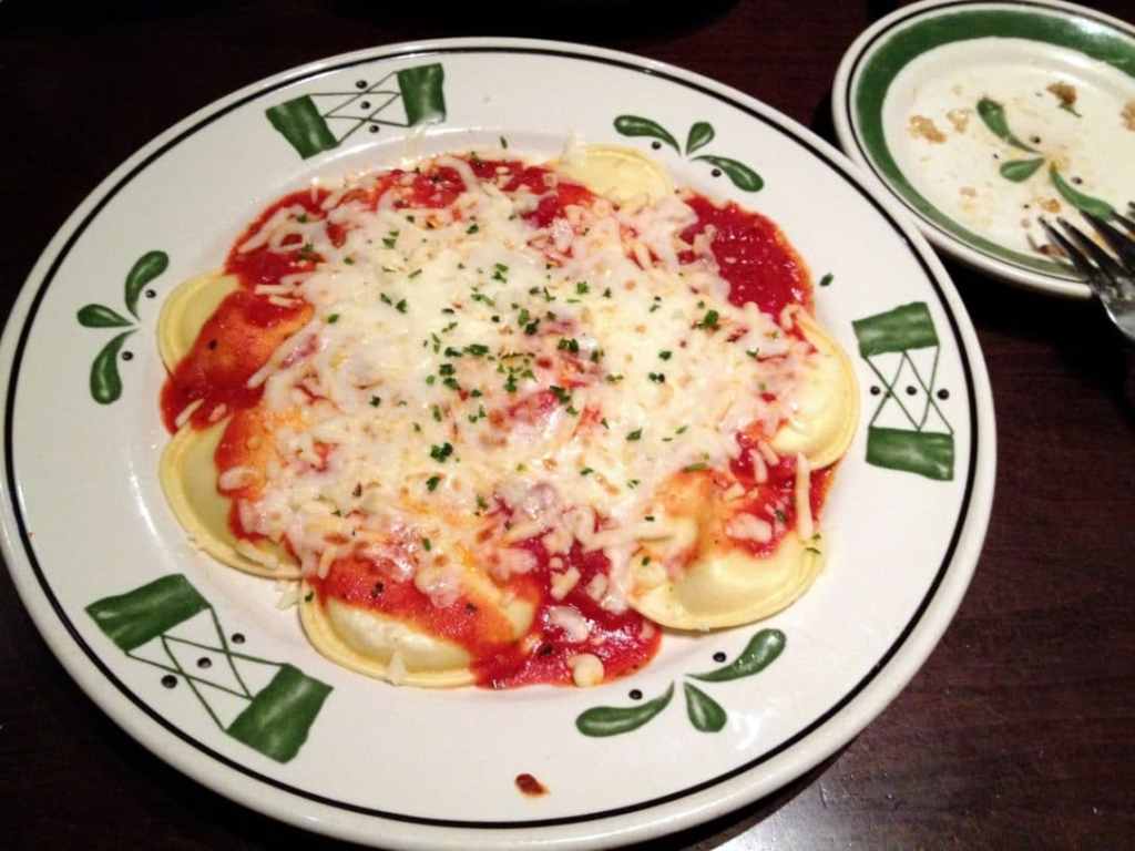 Cheese Ravioli with Marinara Sauce